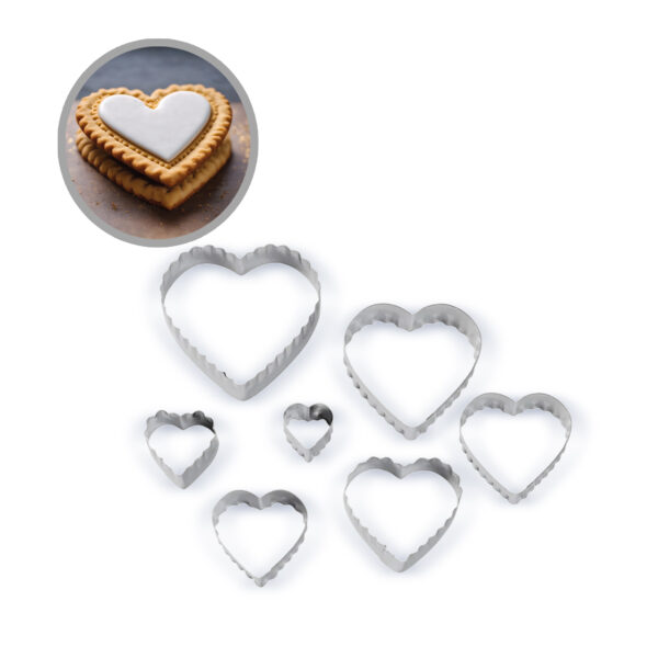 JUEGO DE CORTADOR CORAZON RIZADO 7 PIEZAS UNA UNIDAD